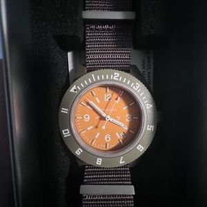 Marathon Navigator watch quartz